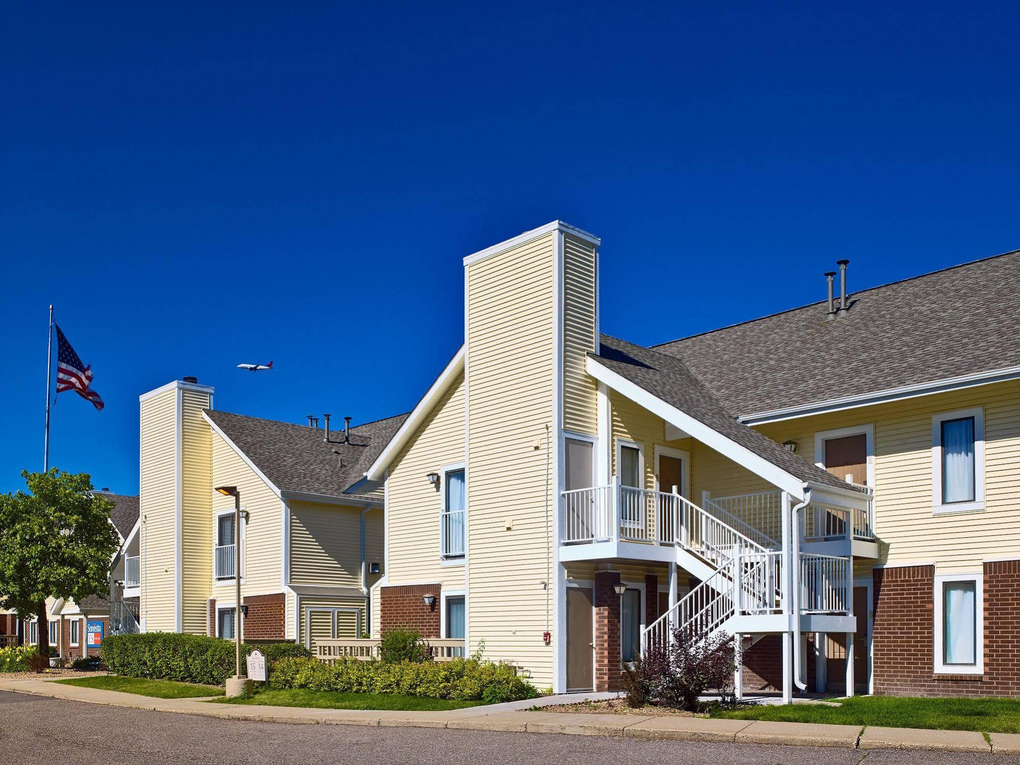 Sonesta Simply Suites Cleveland Airport Middleburg Heights Εξωτερικό φωτογραφία