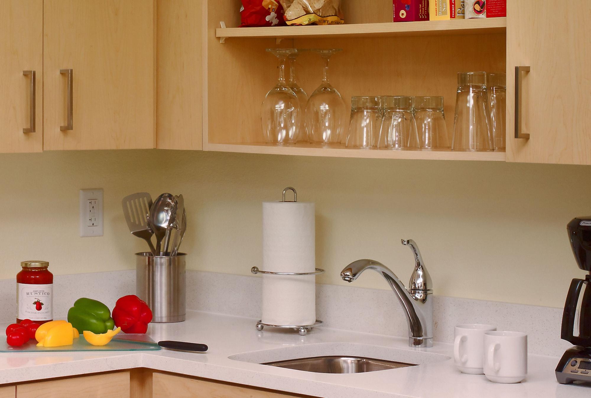 Sonesta Simply Suites Cleveland Airport Middleburg Heights Εξωτερικό φωτογραφία