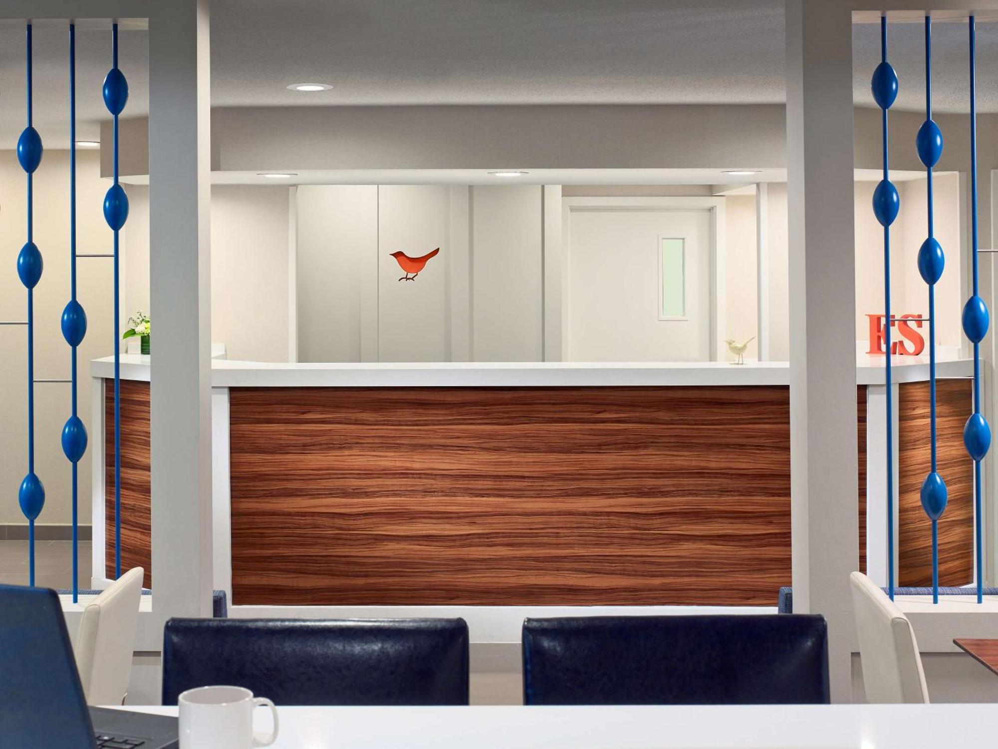Sonesta Simply Suites Cleveland Airport Middleburg Heights Εξωτερικό φωτογραφία