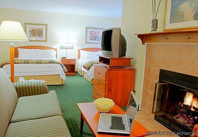 Sonesta Simply Suites Cleveland Airport Middleburg Heights Δωμάτιο φωτογραφία