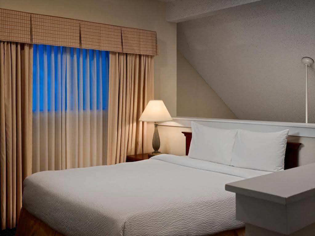 Sonesta Simply Suites Cleveland Airport Middleburg Heights Εξωτερικό φωτογραφία